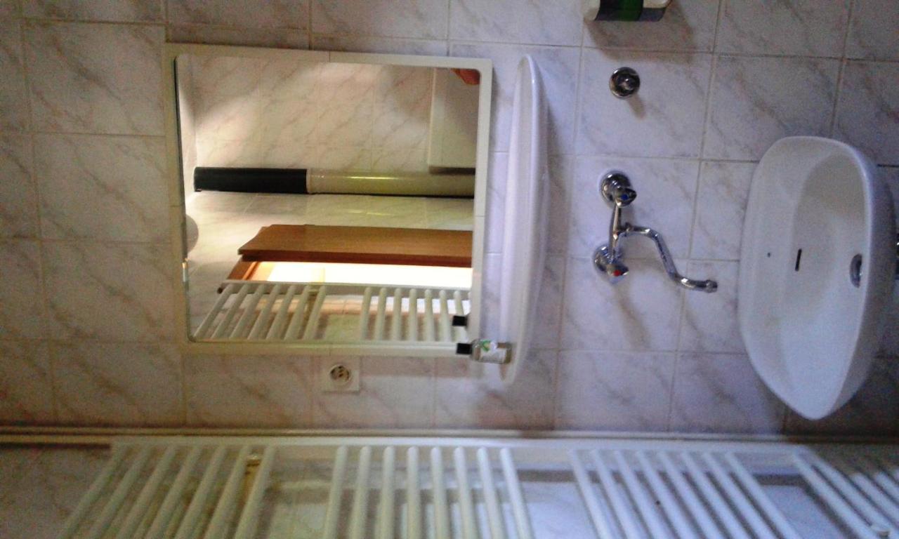 Guesthouse Marton Езерца Экстерьер фото