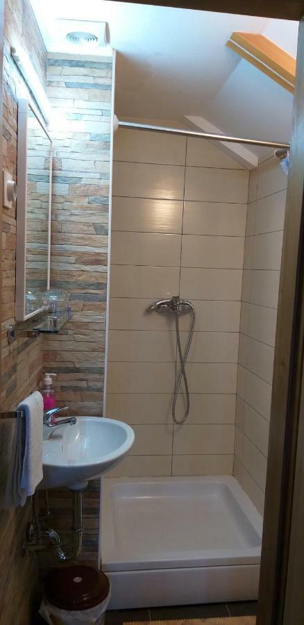 Guesthouse Marton Езерца Экстерьер фото